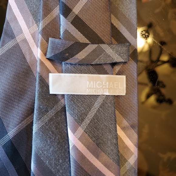 Michael kors tie - Picture 4 of 5